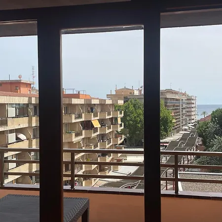 En El Corazon De Edificio Azahar *